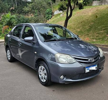 TOYOTA ETIOS 1.5 X SEDAN 16V FLEX 4P MANUAL